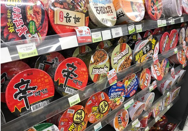 韩国方便面市场规模去年同比增30%
