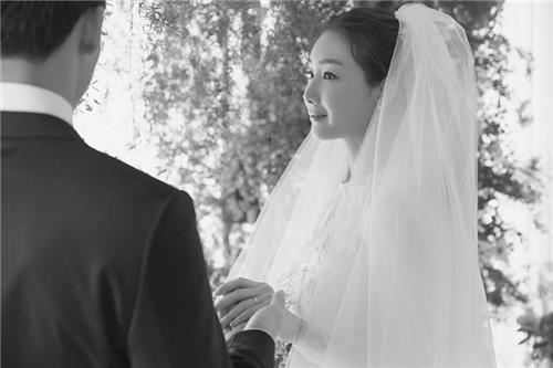 崔智友惊爆婚讯闪嫁圈外男友——中韩人力网