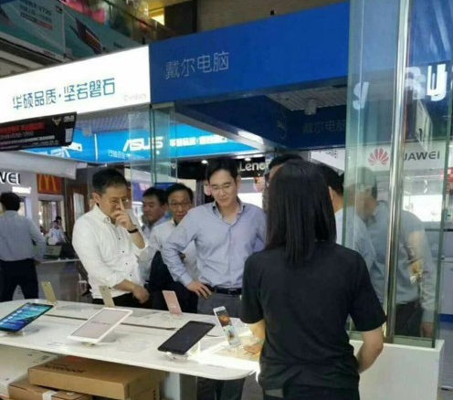 李在镕获释后首次携高管团现身深圳会见中企四巨头。---- 中韩人力网