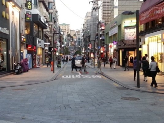 韩国精华购物攻略，去这些地方就对了——中韩人力网