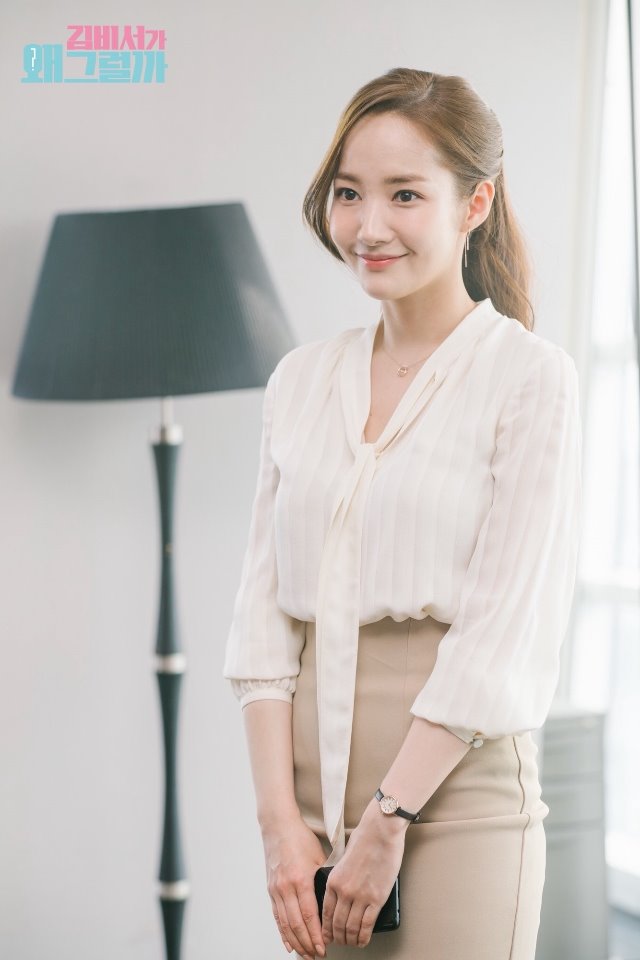 女生21世纪经济发展十大需求专业之一