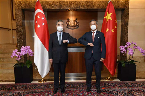 왕이 中 외교부장, 싱가포르 외교장관과 회담——中韩人力网